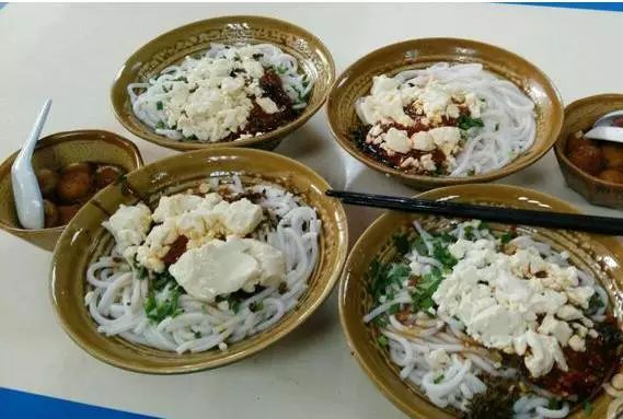 彩云豆花米线