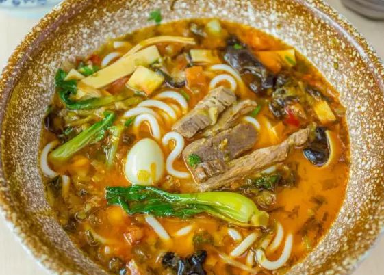 云南大理寺过桥米线加盟