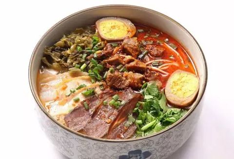 沈小福米线加盟怎么样？加盟沈小福米线食品安全有保障！