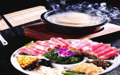 想要加盟一家老北桥米线连锁店,需要多少投资费用呢?(图2)