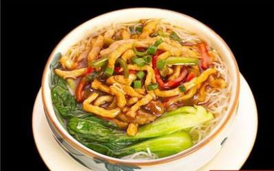 如何开好一家米线店？豆豆米线优势多！（图1）