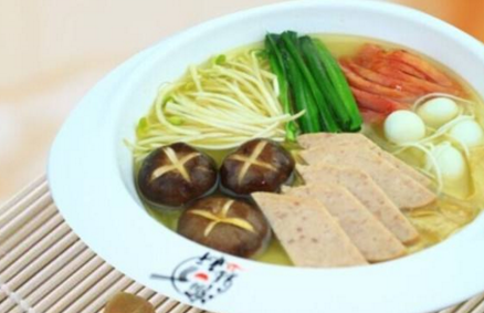 渝福轩火锅米线的市场前景如何？开餐饮加盟店还能赚钱吗？