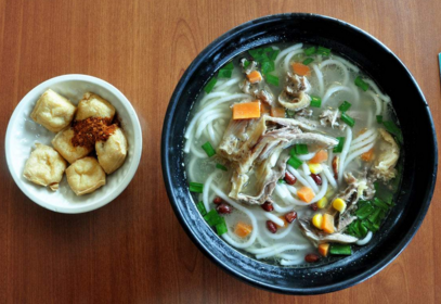 <a href='https://www.mxjmw.com/pp/afjtmx/' target='_blank'><u>阿芳鸡汤米线加盟</u></a>项目怎么样？怎样可以开一家阿芳鸡汤米线店呢？1