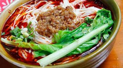 开一家<a href='https://www.mxjmw.com/lijixgmx/' target='_blank'><u>李记小锅米线加盟</u></a>店好吗？加盟李记小锅米线有哪些加盟服务？（图2）