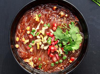 豆嘟儿酸辣粉加盟靠谱吗?豆嘟儿酸辣粉加盟开店能受欢迎吗?(图2)