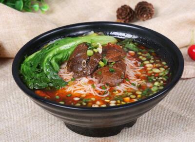 海味阁<a href='https://www.mxjmw.com/mixianjiameng/' target='_blank'><u>米线加盟费</u></a>多少钱？听说海味阁米线加盟最赚钱？