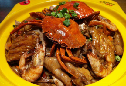 巴拉嘴肉蟹煲加盟