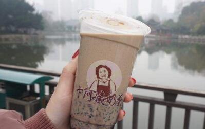 卞阿姨奶茶加盟：上海霍山路的20年传奇经典奶茶店!